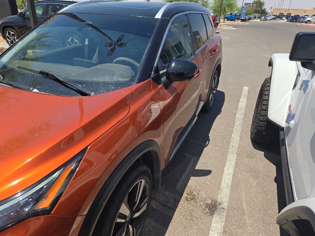 2021 Nissan Rogue SL photo 2