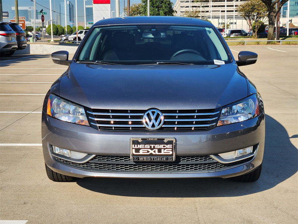 2015 Volkswagen Passat TDI SEL Premium photo 2