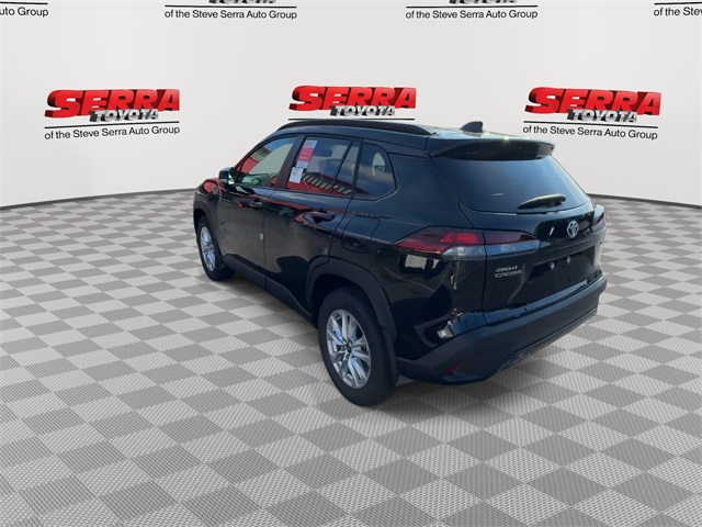 2026 Toyota Corolla Cross LE photo 7