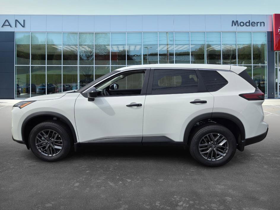 2025 Nissan Rogue S photo 5