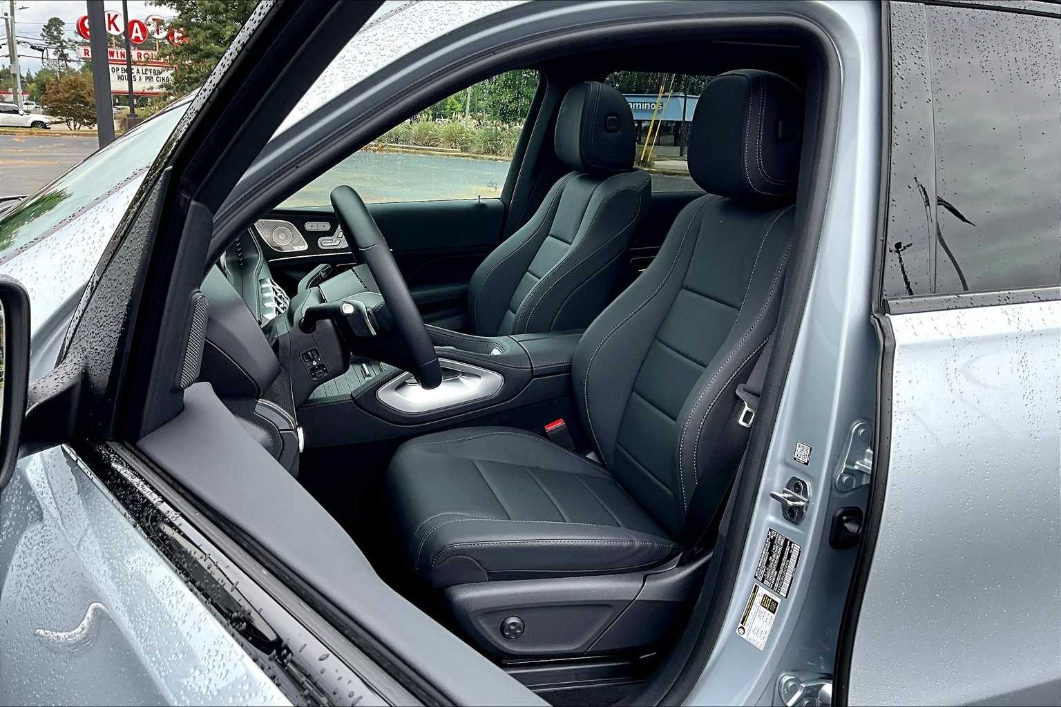 2025 Mercedes Benz GLE 450e 4MATIC photo 7