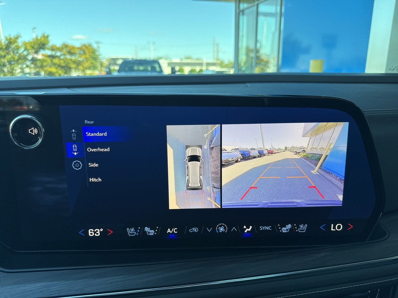 2025 Chevrolet Tahoe Premier photo 24