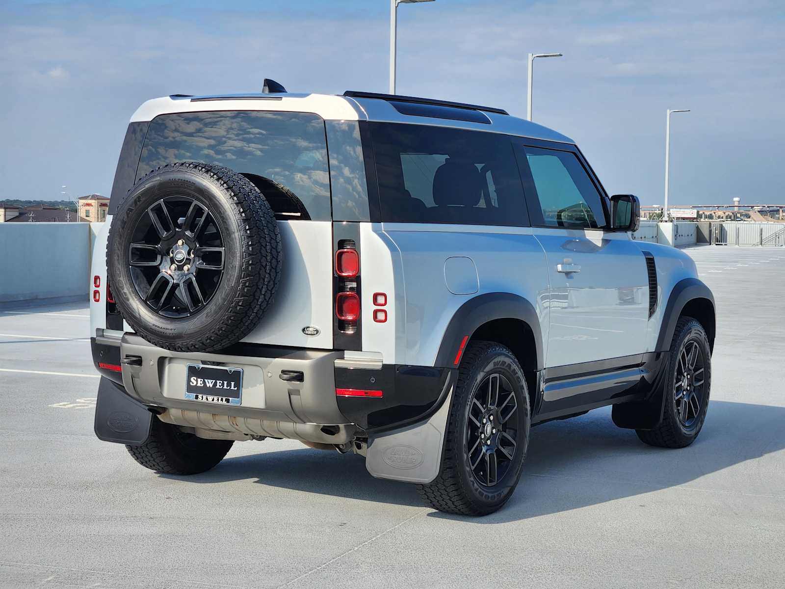 2022 Land Rover Defender X-Dynamic S photo 60