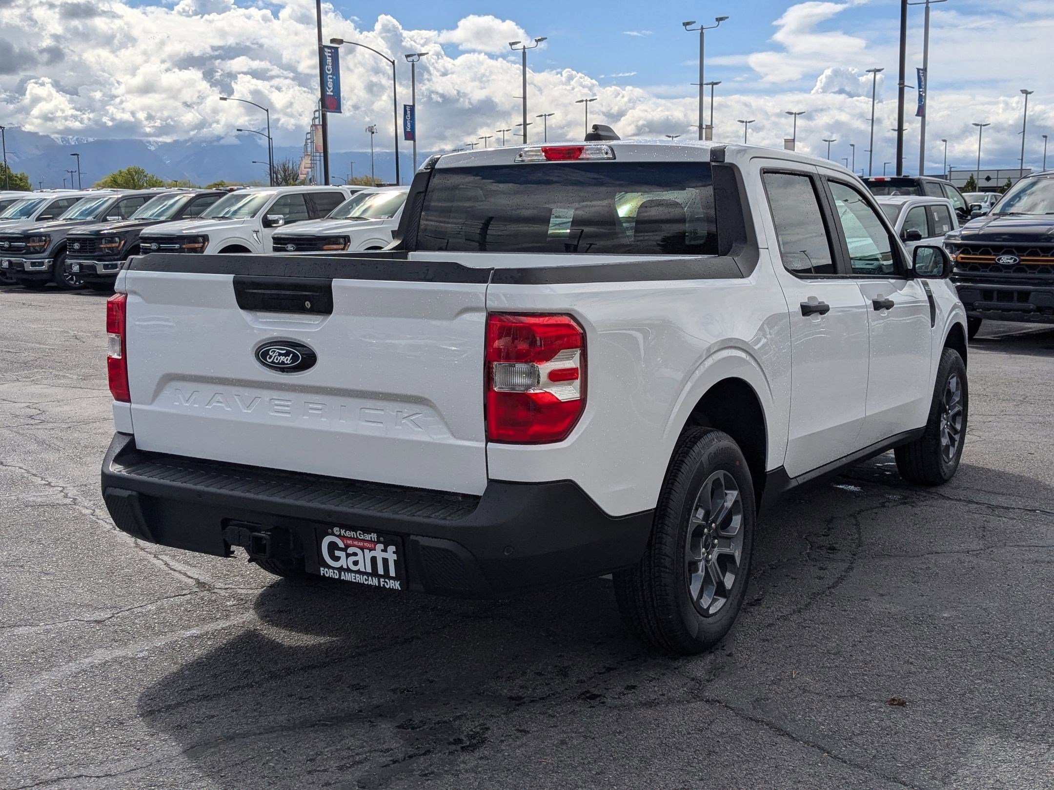 2025 Ford Maverick XLT photo 3