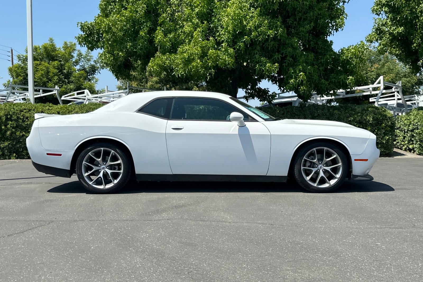 2022 Dodge Challenger GT photo 3