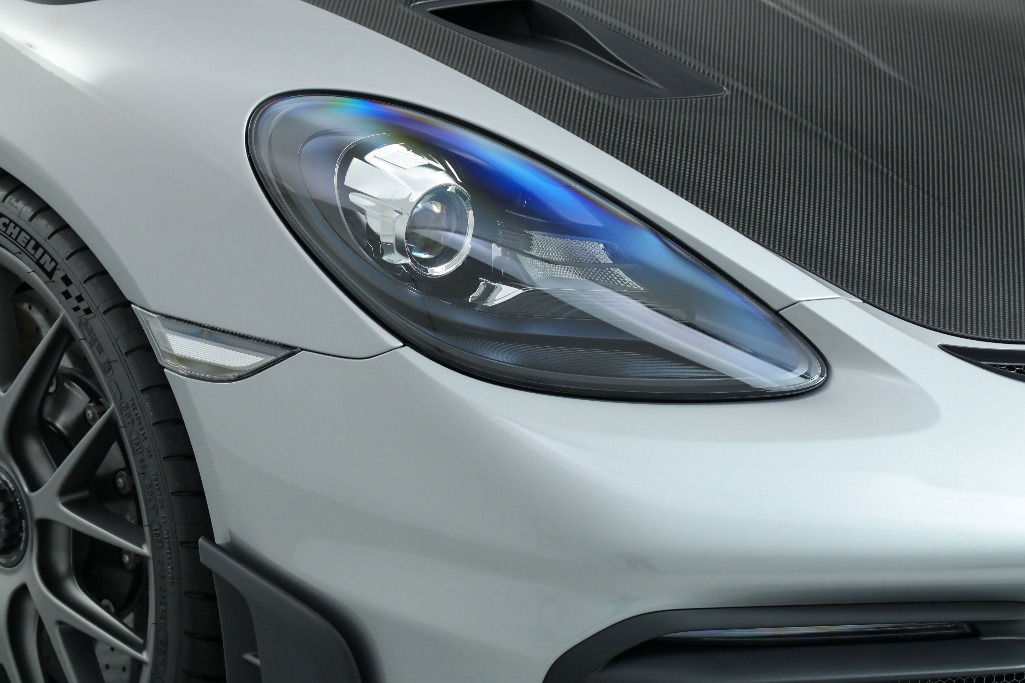 2025 Porsche Cayman GT4 RS photo 25