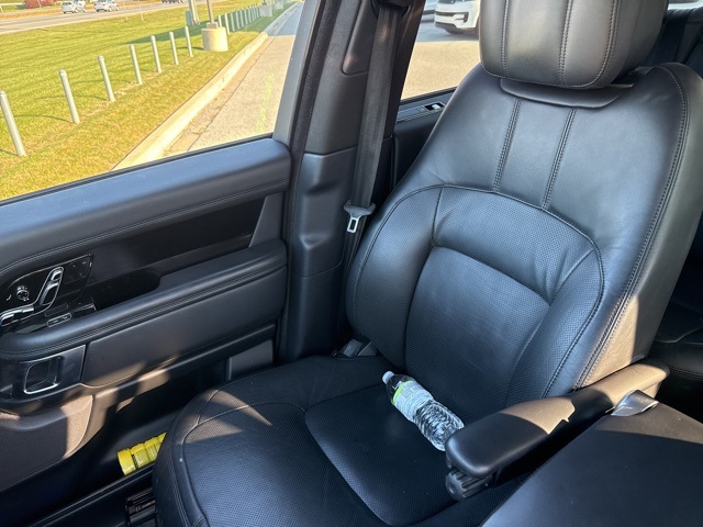 2019 Land Rover Range Rover HSE photo 4