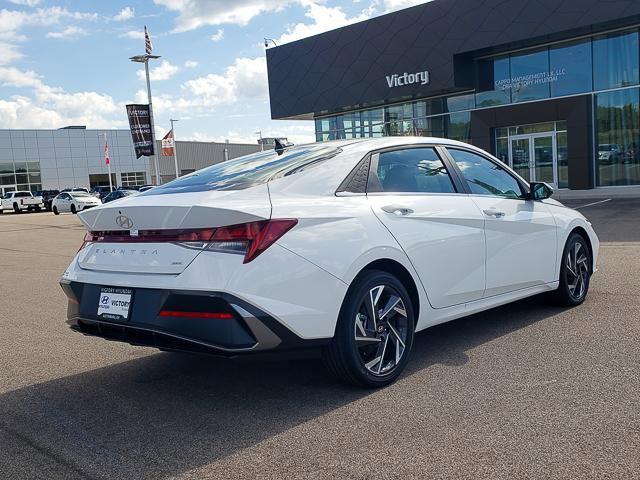 2025 Hyundai Elantra Hybrid Limited photo 5