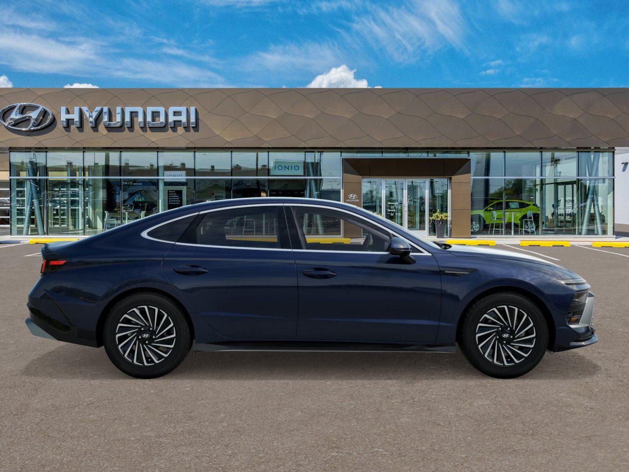 2025 Hyundai Sonata Hybrid SEL photo 5