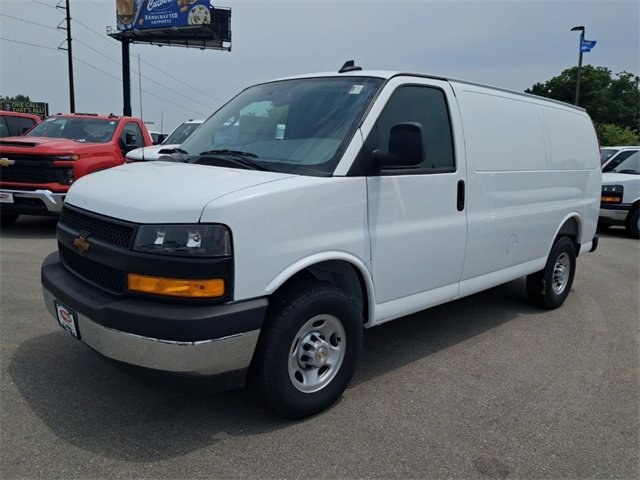 2025 Chevrolet Express Cargo Work Van's photo