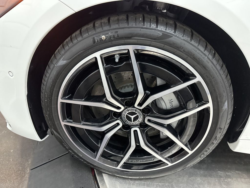2025 Mercedes Benz C 300 photo 28