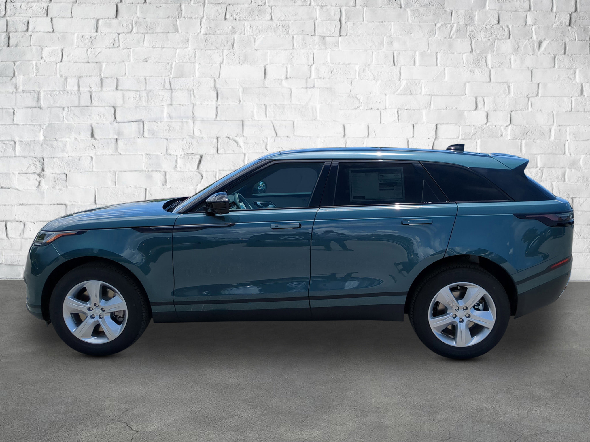2026 Land Rover Range Rover Velar S photo 3