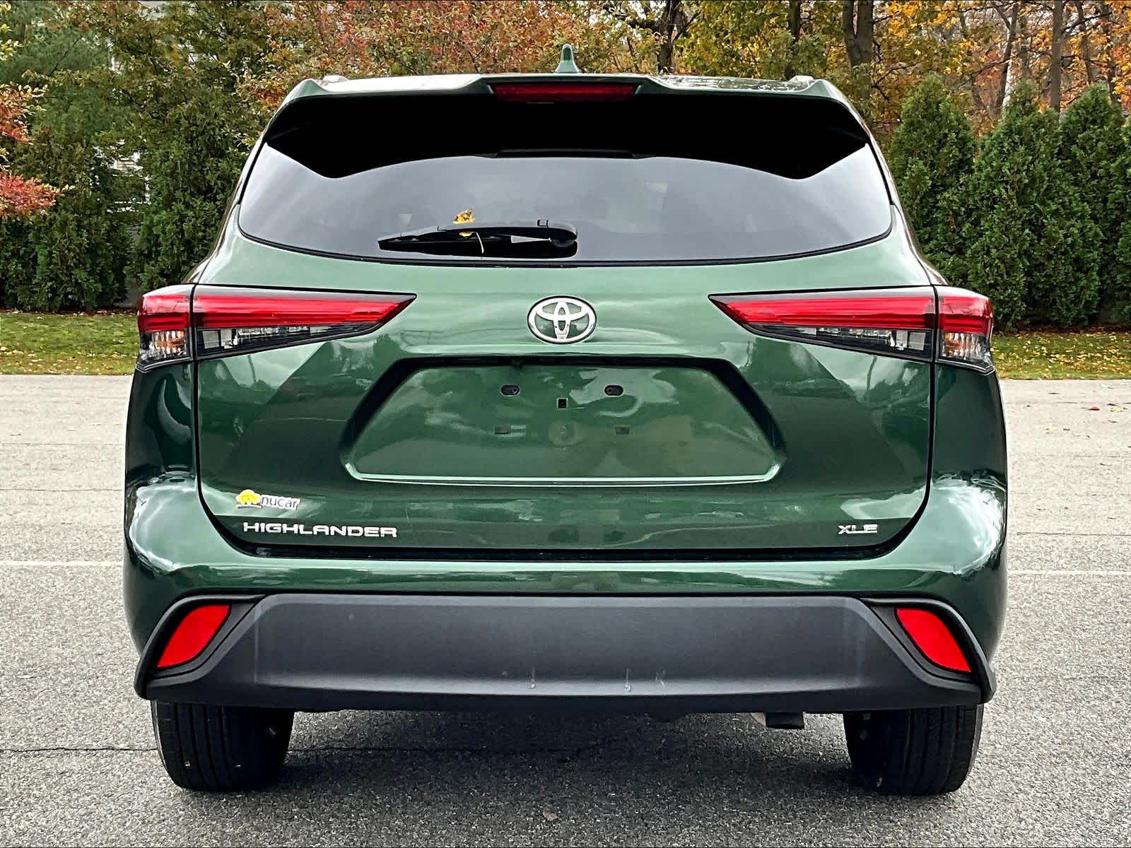 2023 Toyota Highlander XLE photo 3