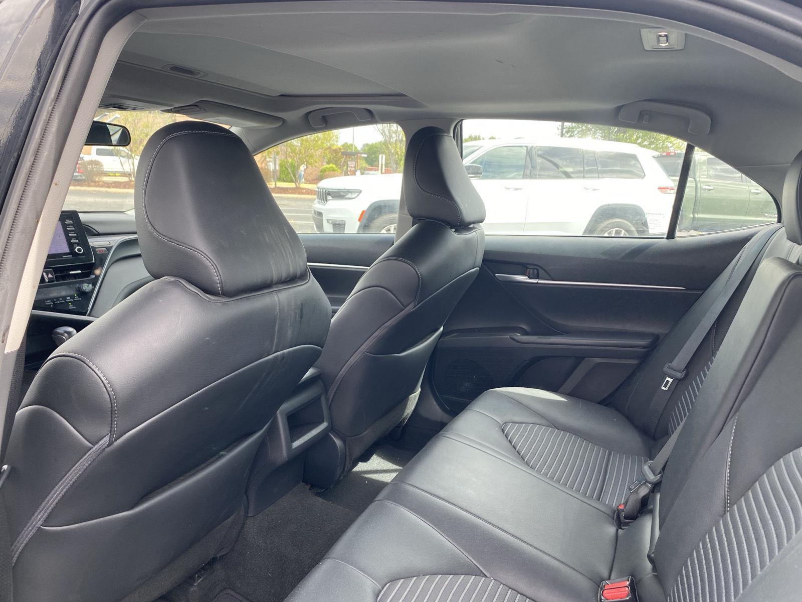 2023 Toyota Camry SE photo 8