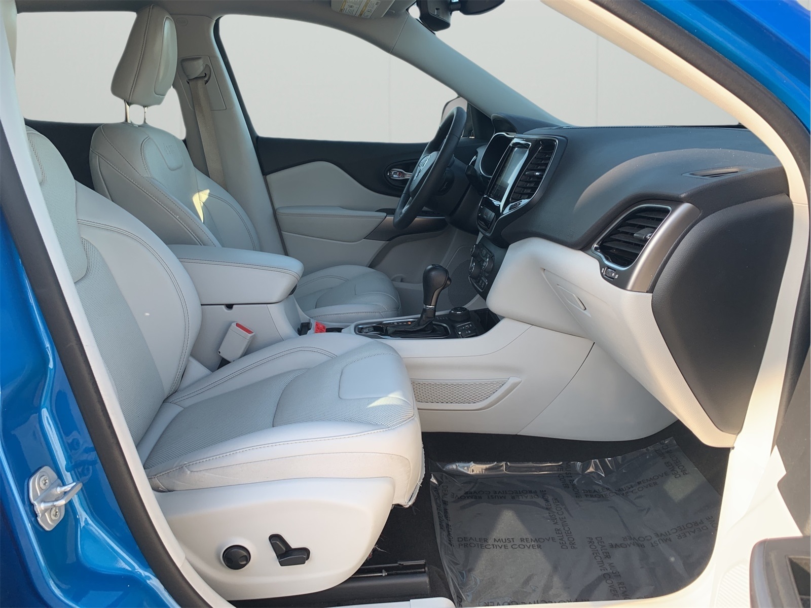 2022 Jeep Cherokee Limited photo 30