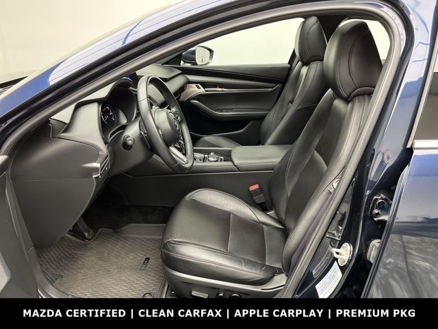 2020 Mazda Mazda3 Hatchback Premium photo 3