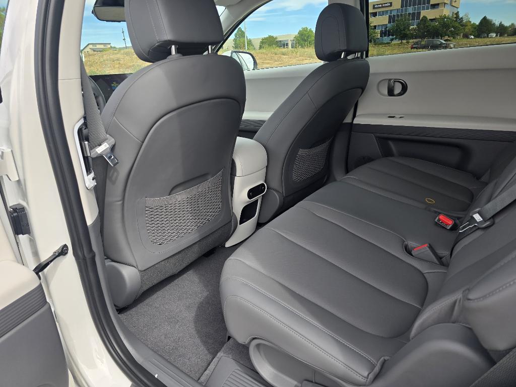 2025 Hyundai Ioniq 5 SEL photo 12