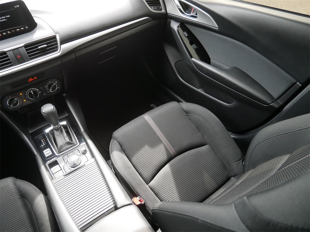 2018 Mazda Mazda3 Sport photo 14
