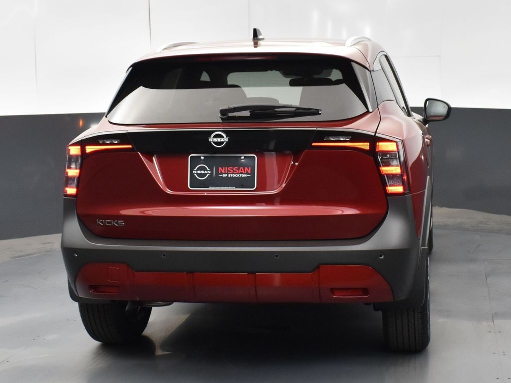 2026 Nissan Kicks SV photo 7