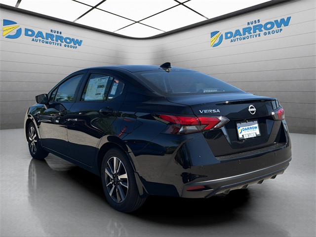 2025 Nissan Versa 1.6 SV photo 3