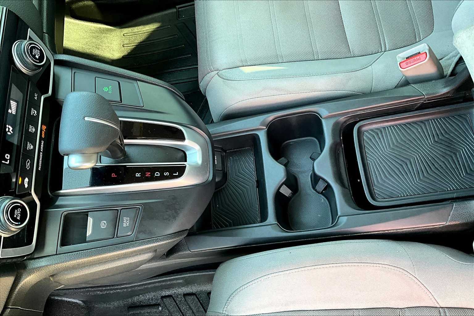2017 Honda CR-V LX photo 13