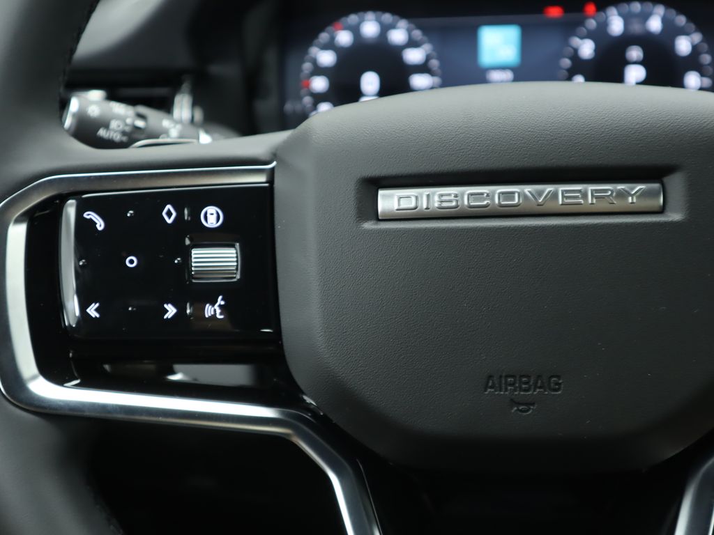 2025 Land Rover Discovery Sport SE photo 11