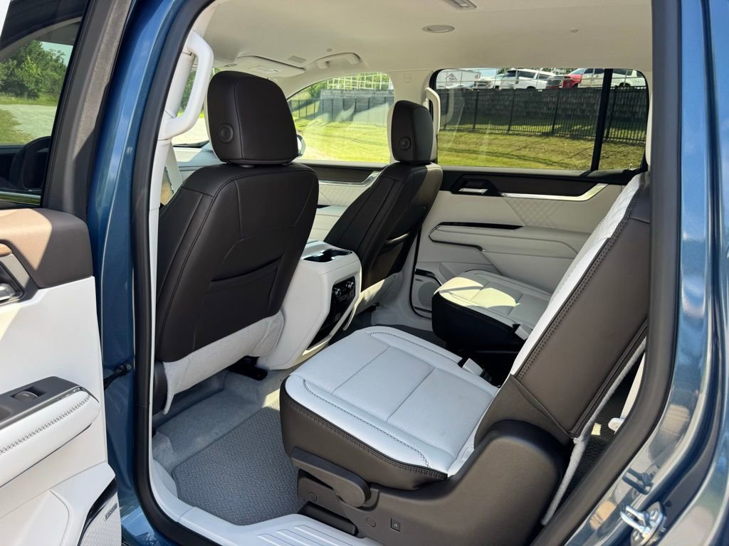 2025 Gmc Acadia Denali photo 19