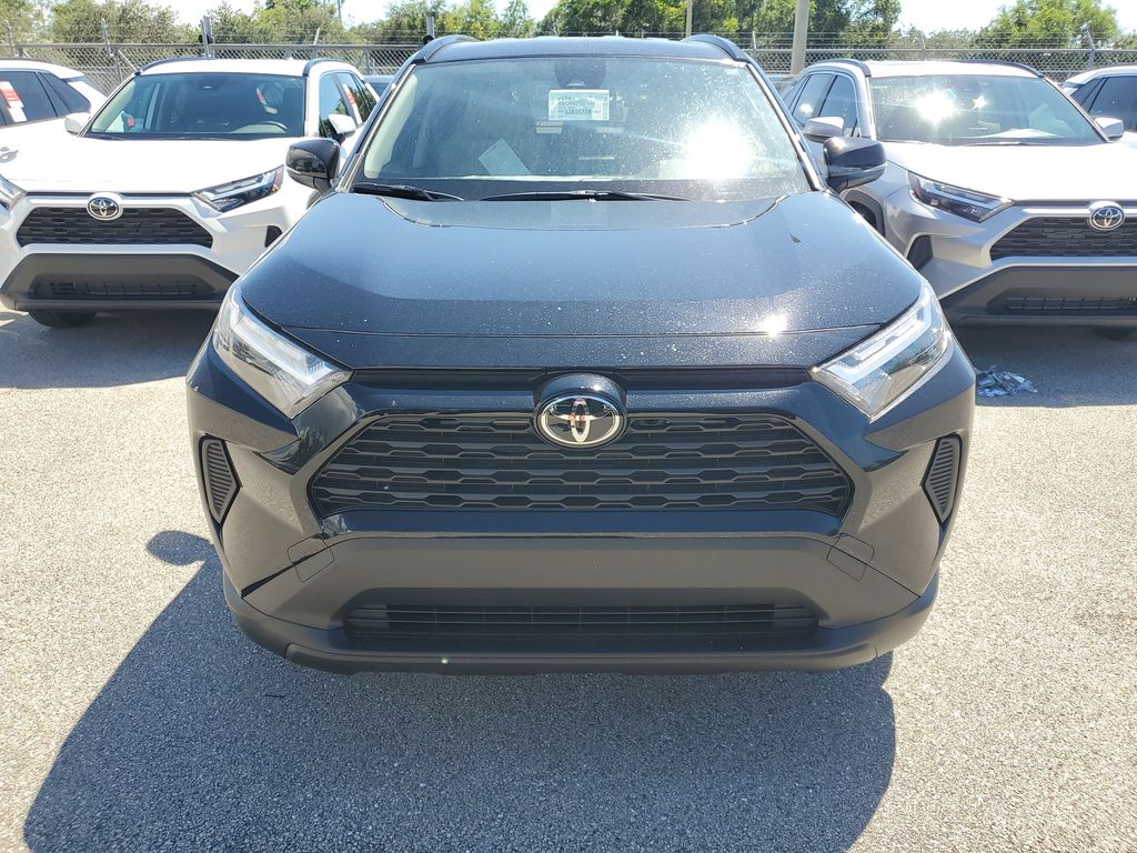 2025 Toyota RAV4 XLE photo 2