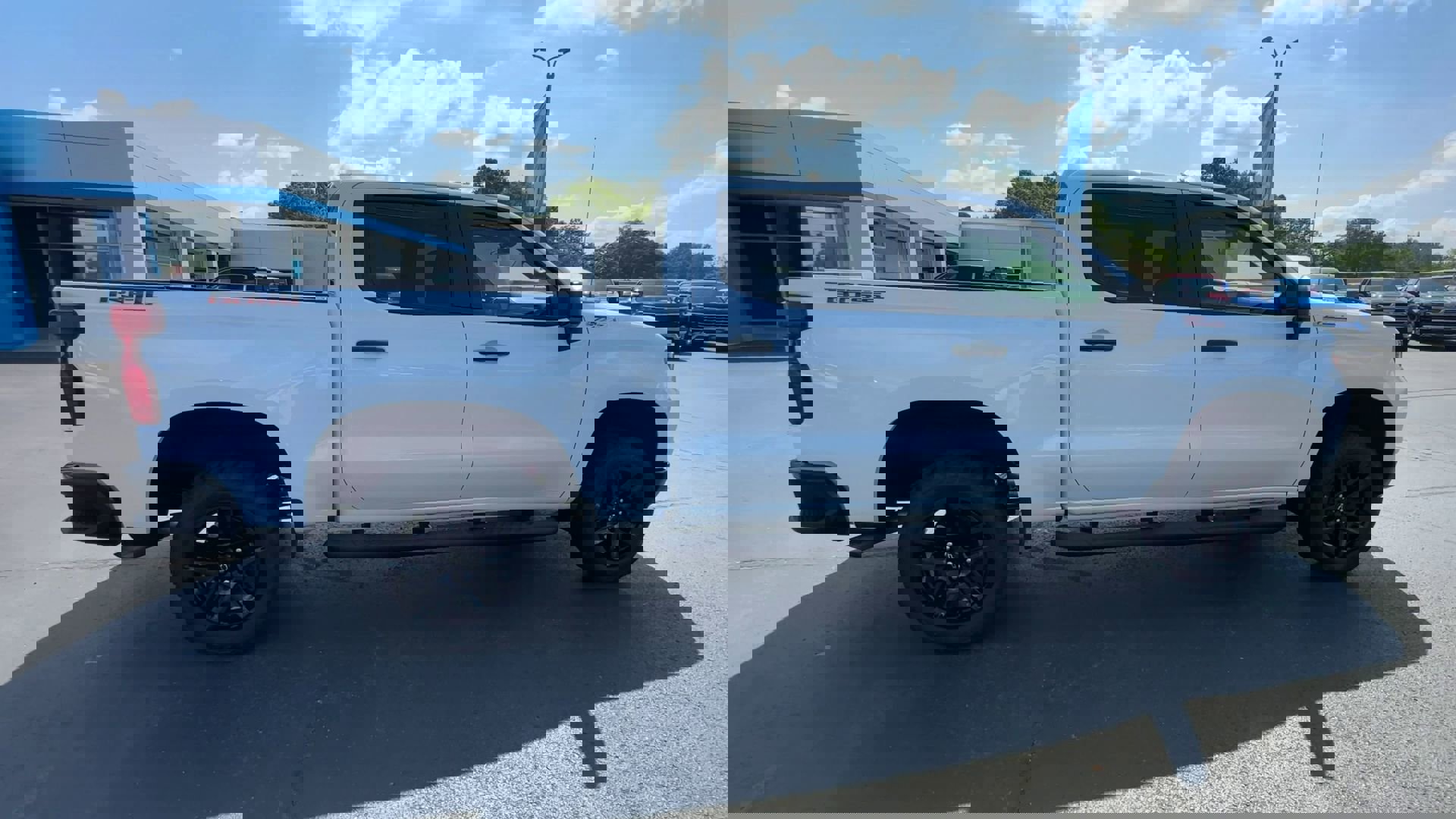 2025 Chevrolet Silverado 1500 Custom Trail Boss photo 8