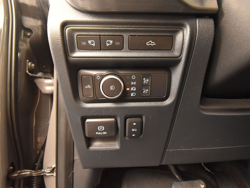 2021 Ford F-150 Lariat photo 21