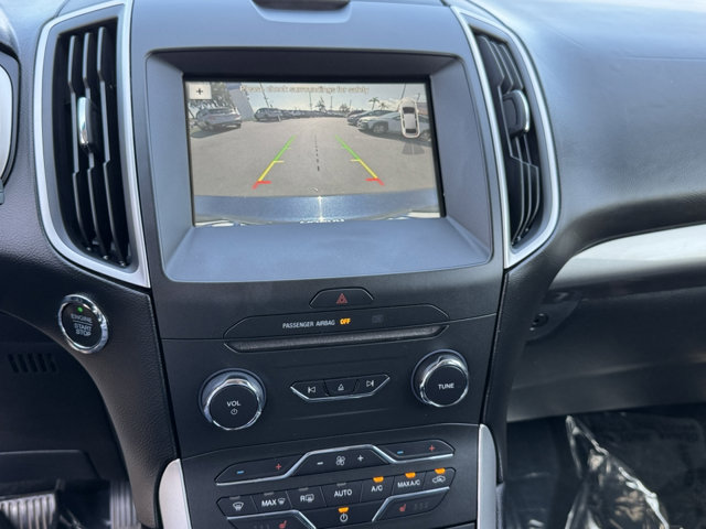 2017 Ford Edge SEL photo 4