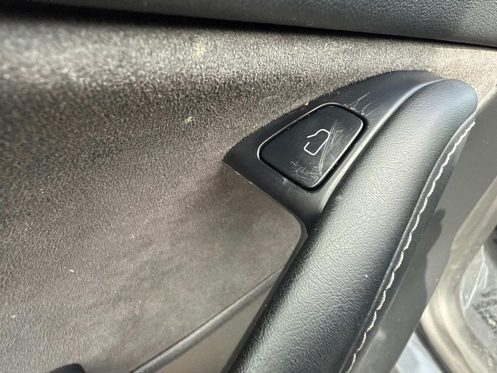 2022 Tesla Model Y Long Range photo 18