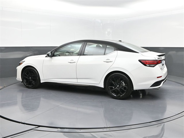 2025 Nissan Sentra SR Midnight Edition photo 4