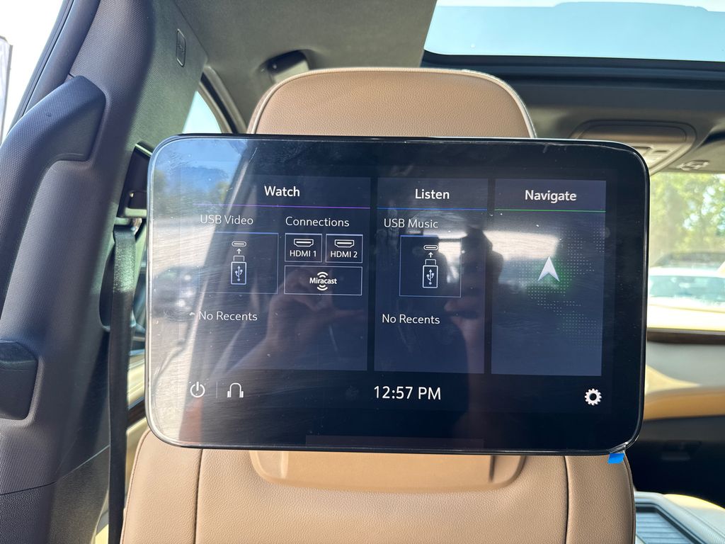 2021 Chevrolet Suburban Premier photo 24