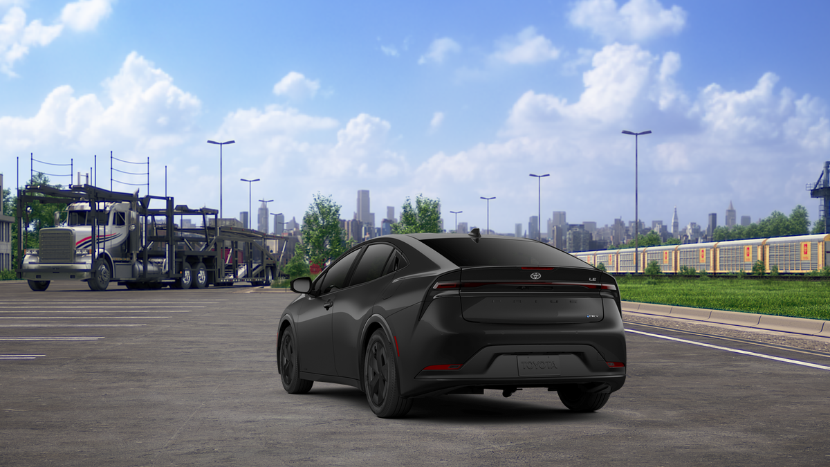 2026 Toyota Prius LE photo 4