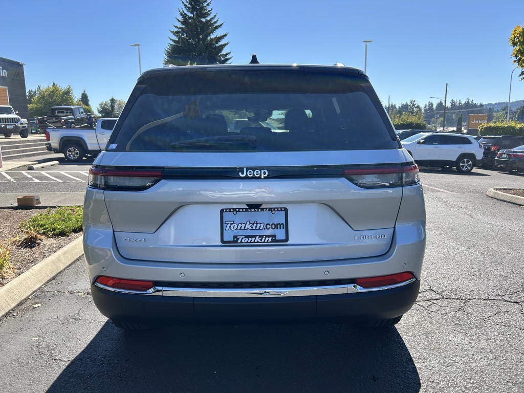 2025 Jeep Grand Cherokee Laredo X photo 7