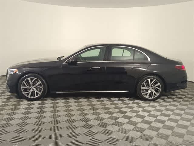 2025 Mercedes Benz E 4MATIC photo 2
