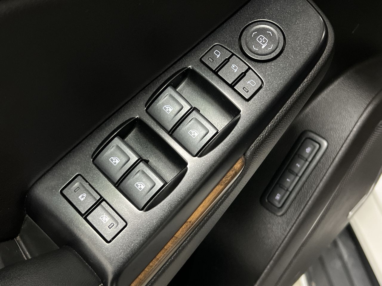 2020 Gmc Yukon XL Denali photo 20