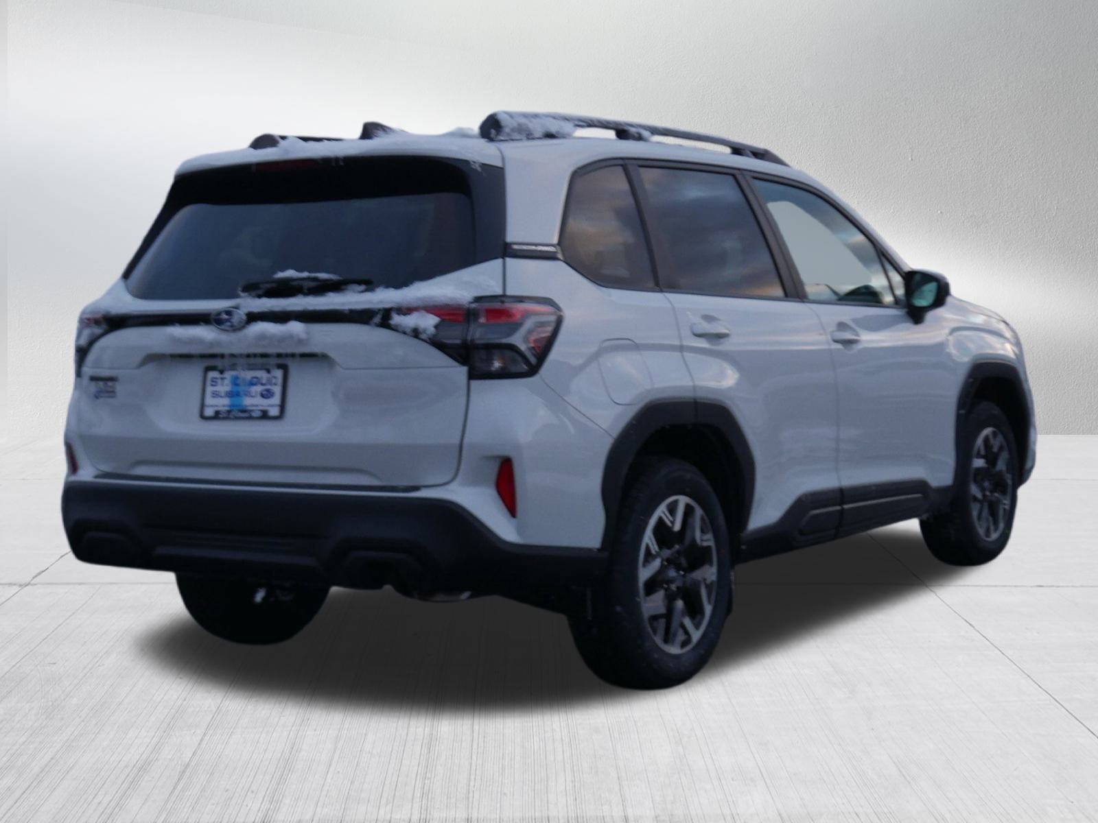 2026 Subaru Forester Premium photo 4