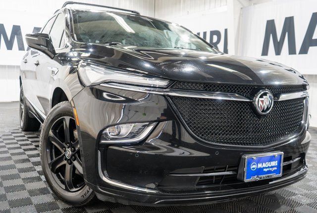 2023 Buick Enclave Essence's photo