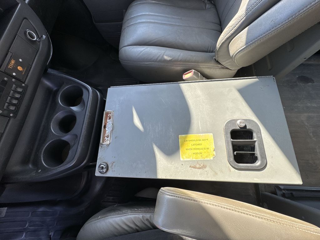 2012 Chevrolet Express 2500 Work Van photo 18