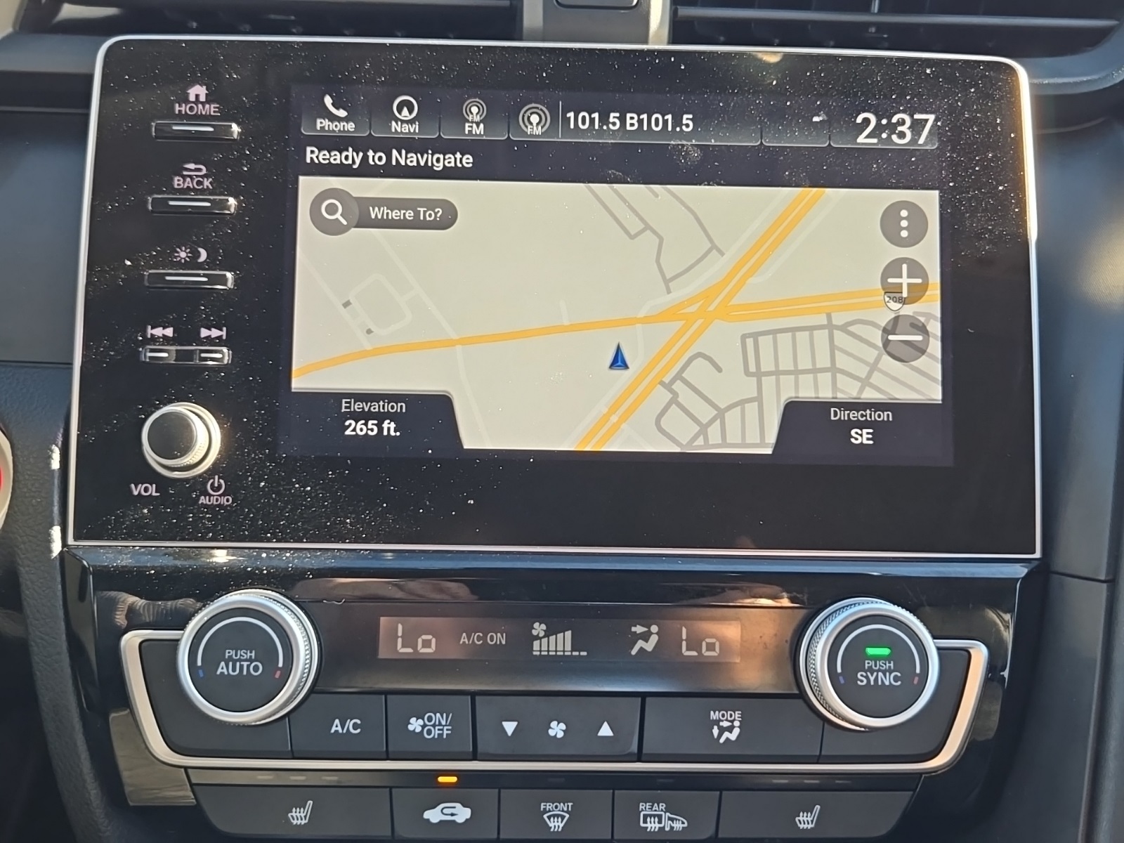 2022 Honda Insight Touring photo 3