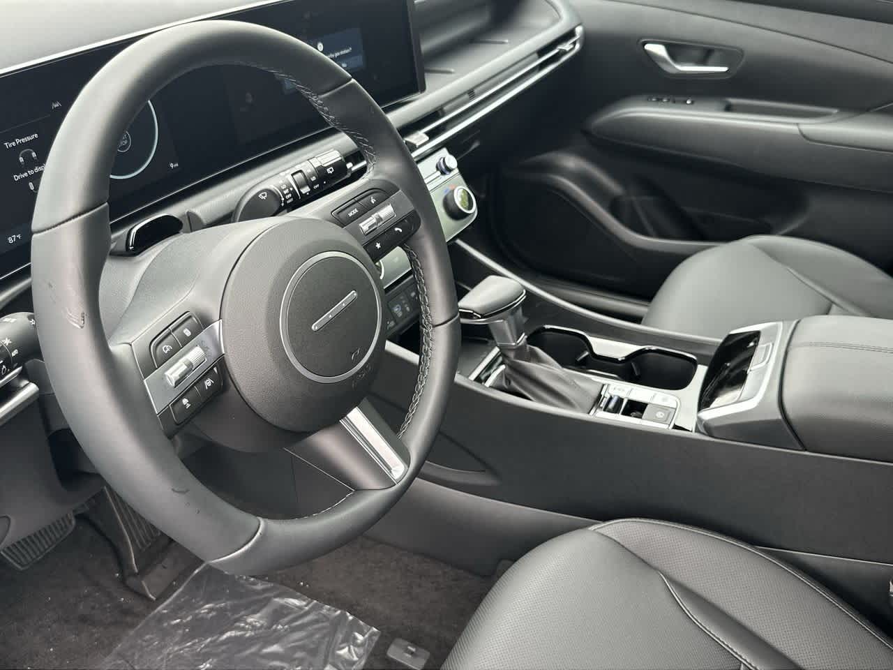 2026 Hyundai Tucson SEL Convenience photo 12