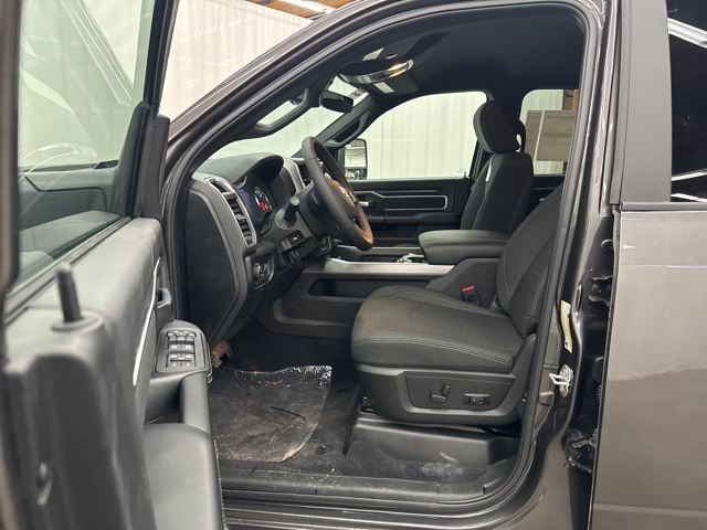 2026 Ram 2500 Big Horn photo 4