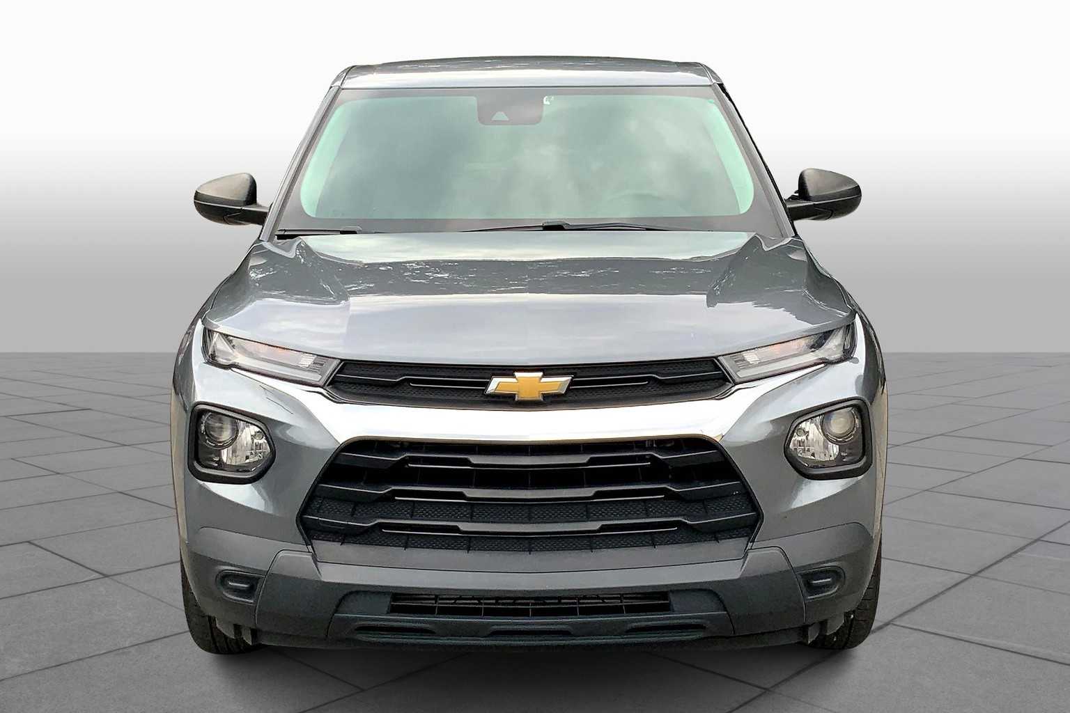 2021 Chevrolet Trailblazer LS photo 3