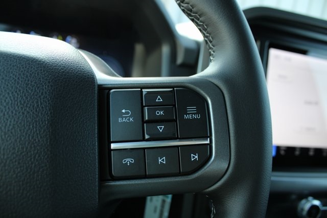 2025 Ford F-150 XLT photo 10