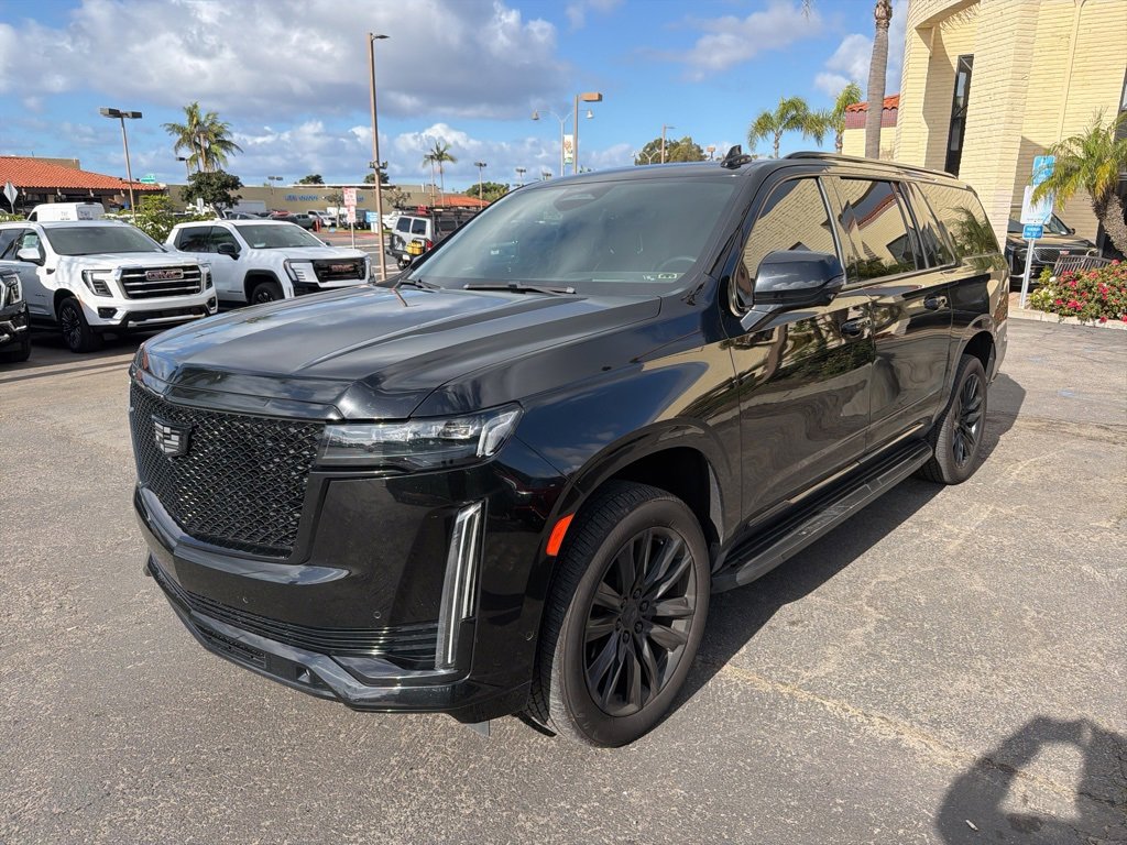 2021 Cadillac Escalade ESV Sport's photo