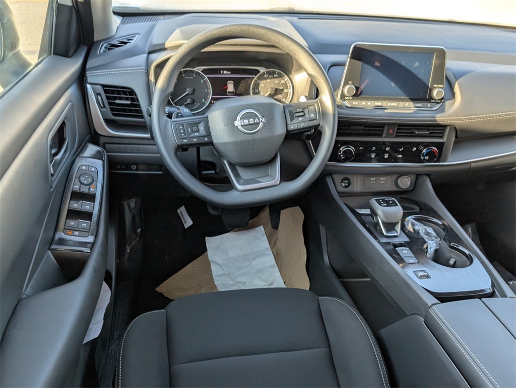 2025 Nissan Rogue S photo 8