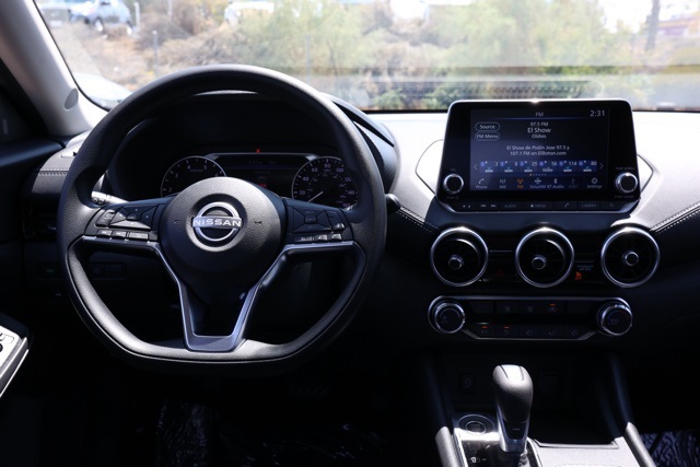 2025 Nissan Sentra SV photo 21