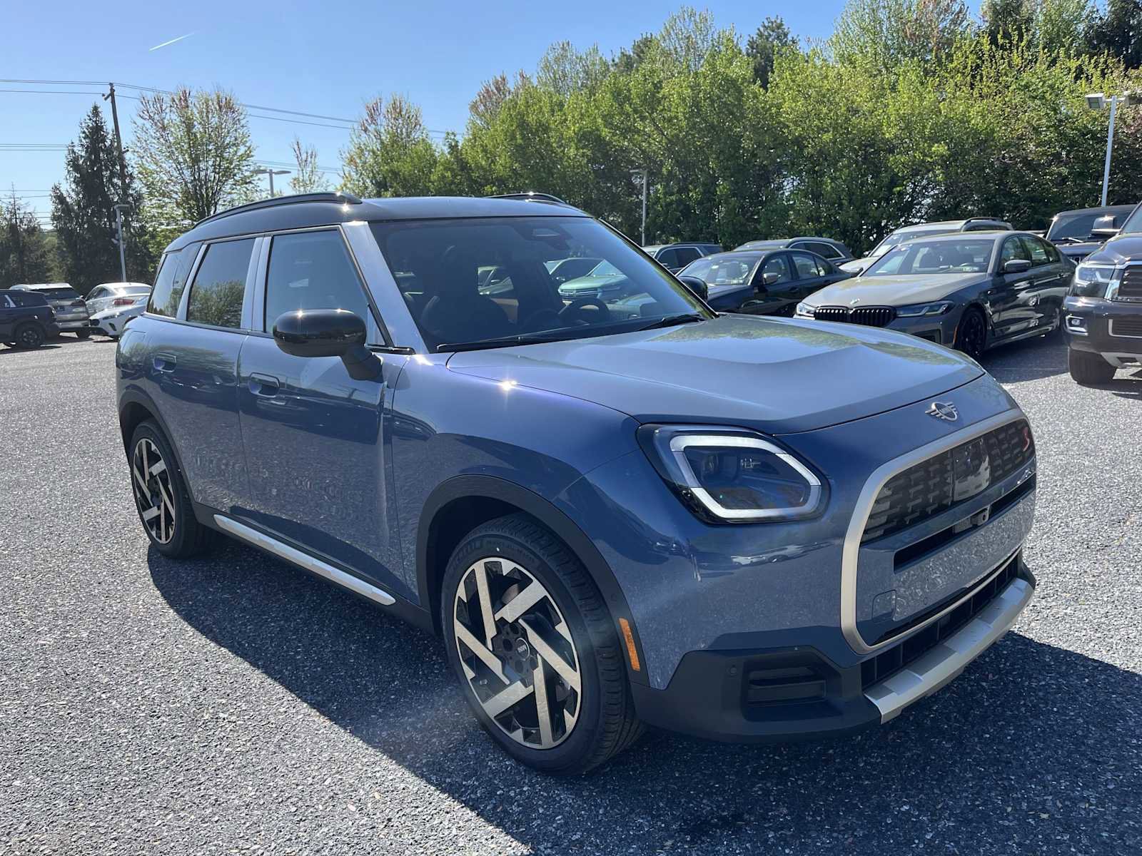 2025 Mini Cooper S ALL4 photo 2